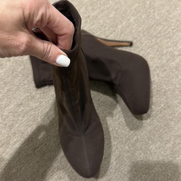 Charles David stretch & leather high heel booties - Picture 2 of 6